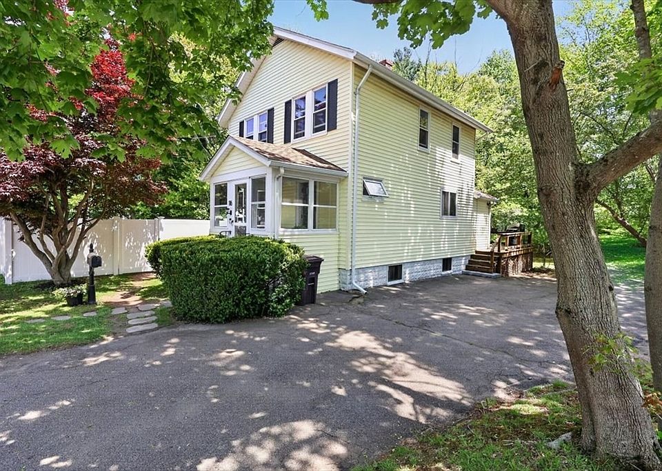 1st image of 116 Thicket St