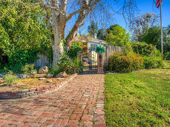 3rd image of 3003 Alta Vista Dr