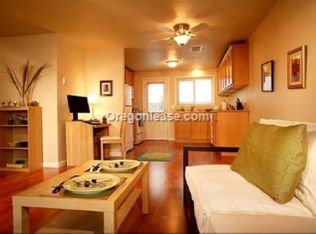 1425 W 8th Ave APT 11, Eugene, OR 97402