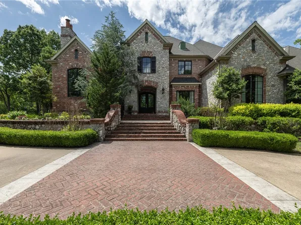 5024 Prestwick Cir, Fayetteville, AR 72704