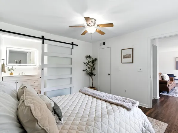 1481 Center Street Ext APT 302, Mount Pleasant, SC 29464