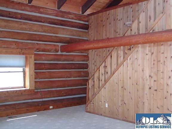 5th image of 302 Farm Creek Ln