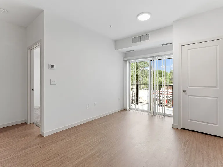 The Lucy Apartments — Photo 4