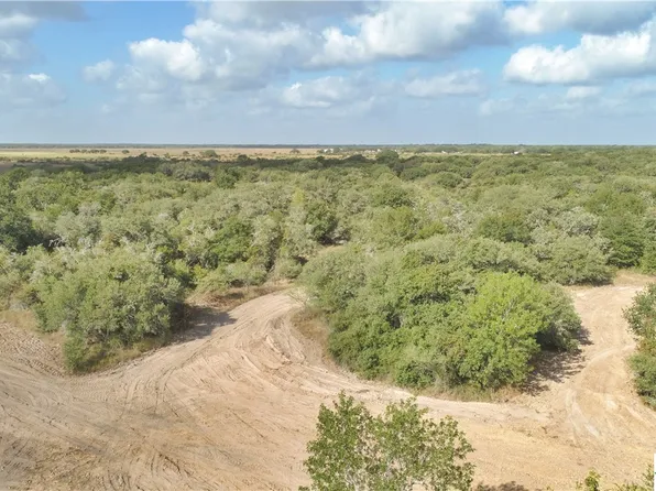 Private Road 2843, Edna, TX 77957