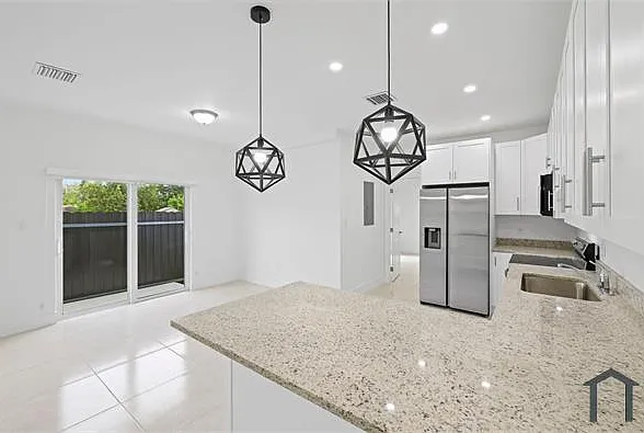 11238 SW 187th St — Photo 4