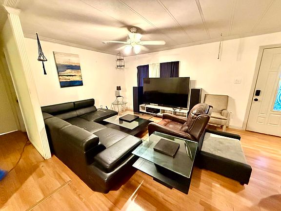 5th image of 169 Tanforan St