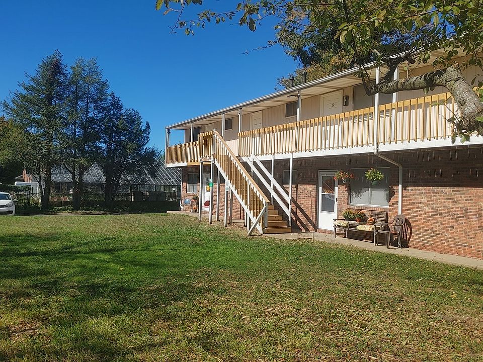 1st image of 3505 Elm St APT 20