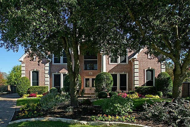 1st image of 225 Bent Creek Ct