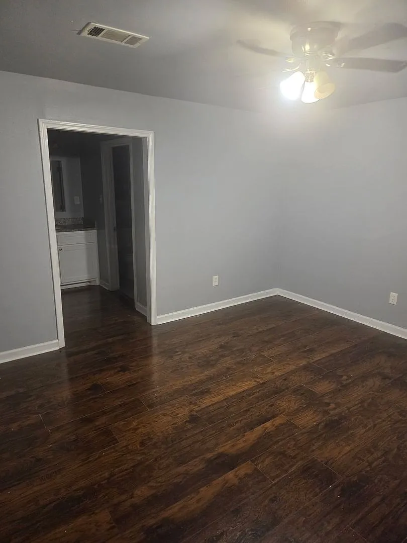 DL Benzer Properties, LLC-786 Burbridge — Photo 4