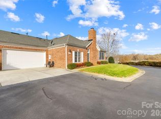 8579 Highland Glen Dr, Charlotte, NC