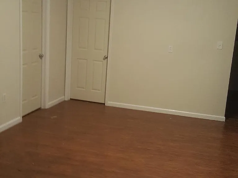 1502 Franklin Ave — Photo 5