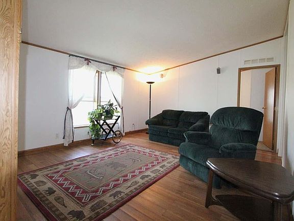 4th image of 8735 Grand Ave