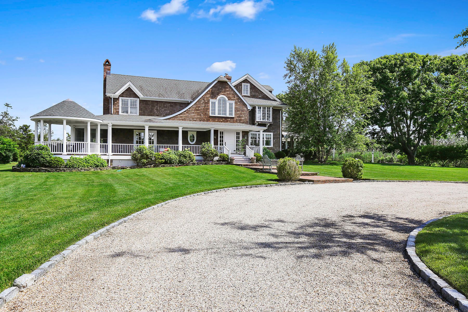 114 Seafield Ln, Westhampton Beach, NY 11978 Out East