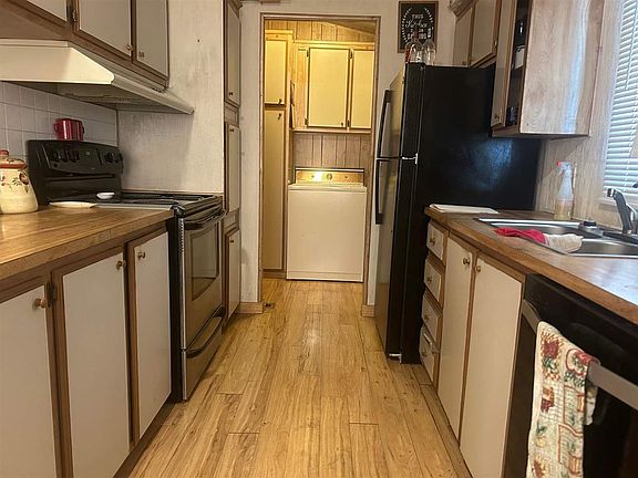 5th image of 13563 E 45th Ln