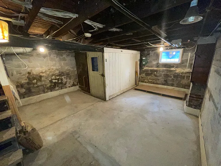 436 E Redbud Aly — Photo 15