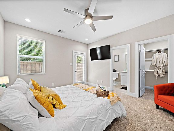 3rd image of 2116 Bello Amanecer Ln