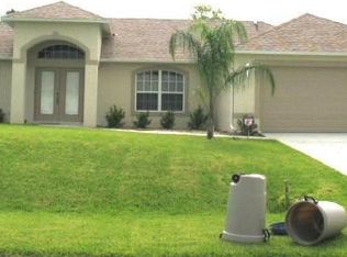 613 SE 1st Pl, Cape Coral, FL 33990