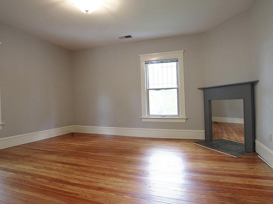 rooms are very large..hard to capture in the photo