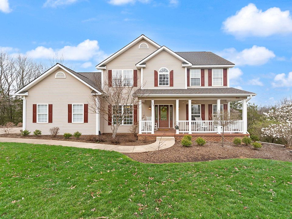 1st image of 115 Winding View Trl