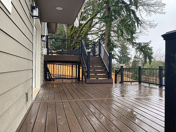 4th image of 10725 158th Ct NE