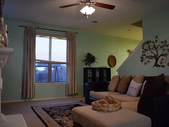 5th image of 208 Deercreek Ln