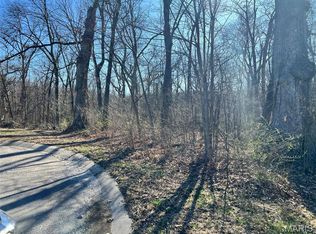 Oak Ridge Pond Ct, Hannibal, MO 63401