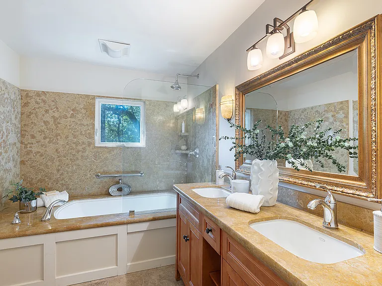 525 Keyes Ave — Photo 30