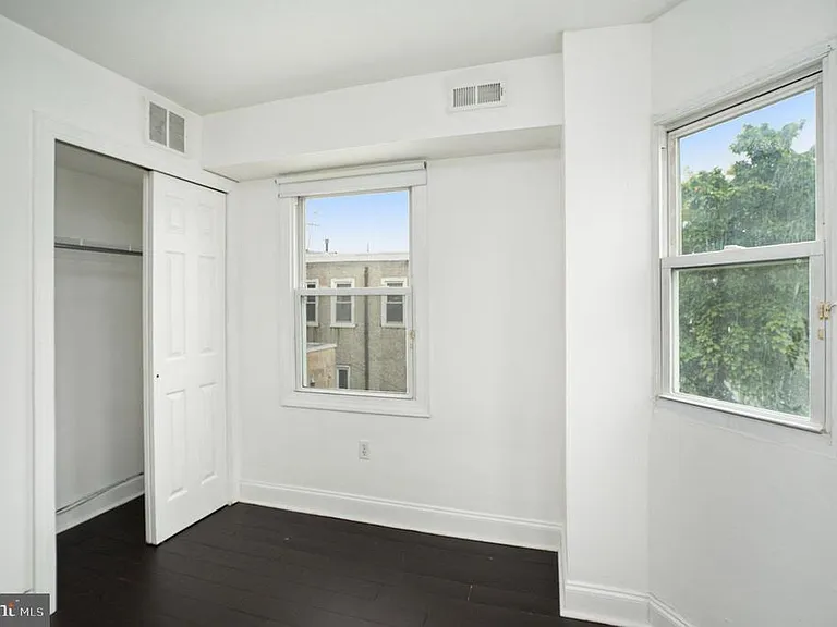 2027 N 15th St #3 — Photo 7