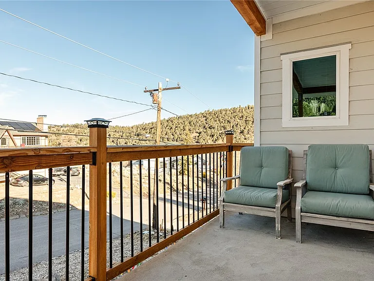 1215 Valley View Dr — Photo 38