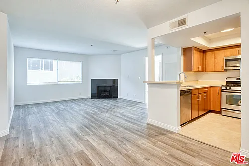 345 S Alexandria Ave #224 Photo 1