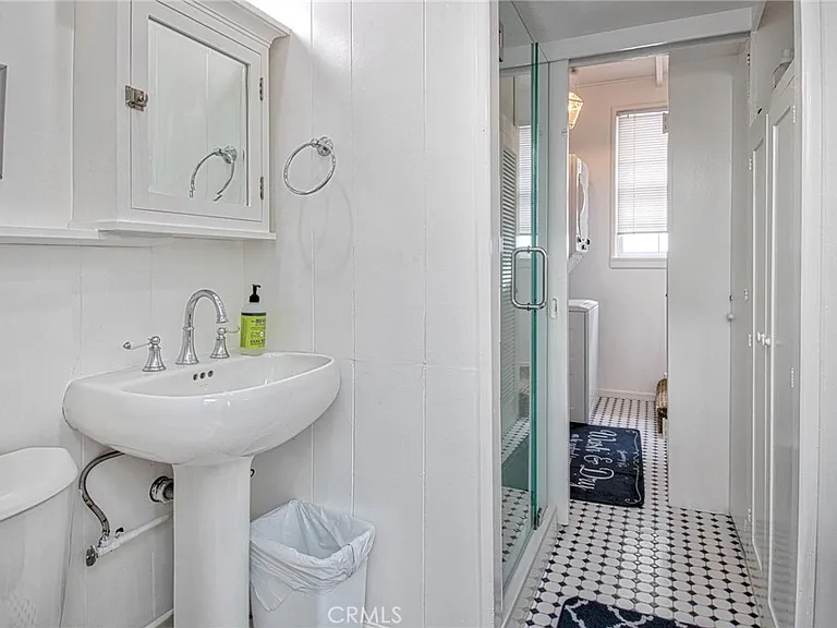 209 Agate Ave — Photo 13