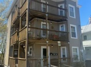 110 Ash St APT 3, Gardner, MA 01440