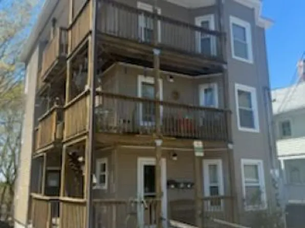 110 Ash St APT 3, Gardner, MA 01440