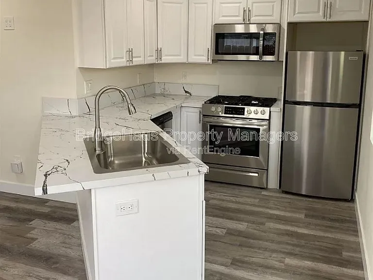 4436 Cherokee Ave — Photo 3