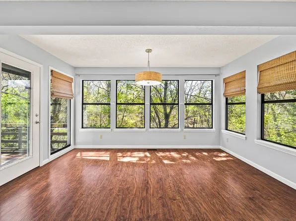 3 Little Borough Ln, Bella Vista, AR 72715