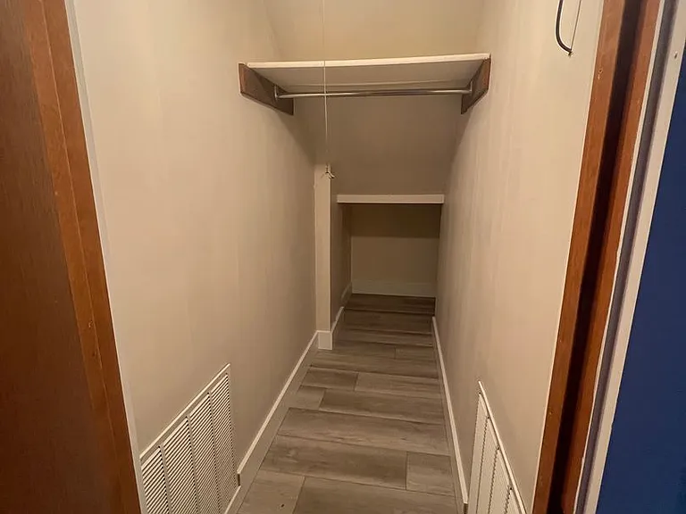 733 Galloway Dr — Photo 16