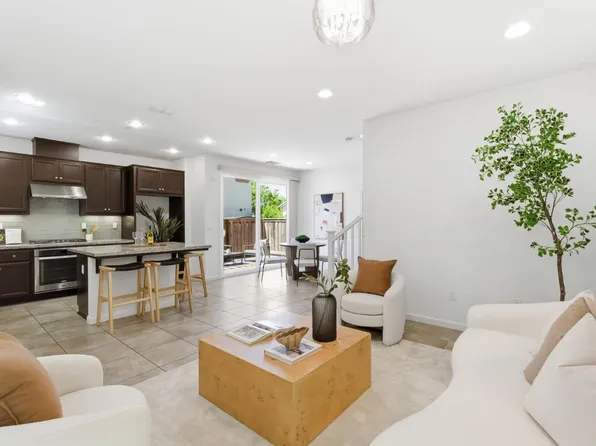 1563 Middle Ln, Hayward, CA 94545