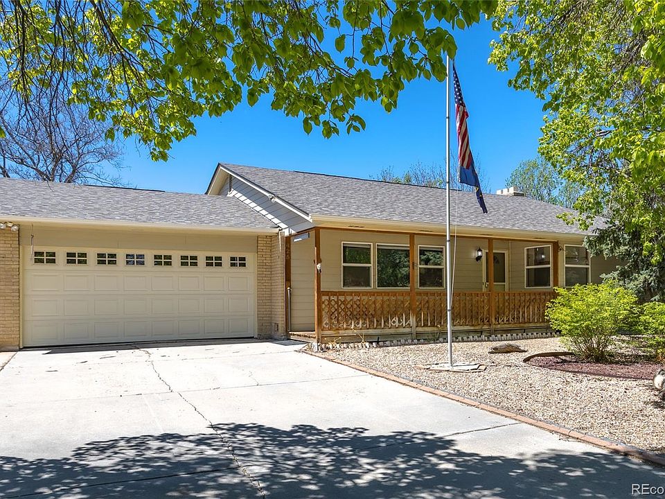 1st image of 425 S Uvalda Circle