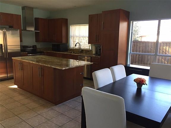 5th image of 2316 Pagoda Oak Dr