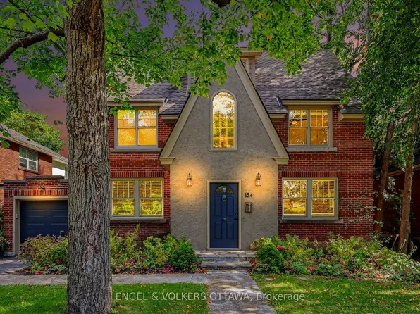 154 Acacia Ave, Ottawa, ON K1M 0R3