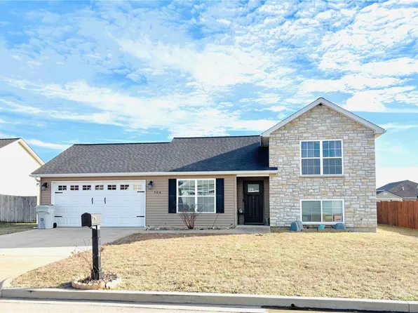 704 Greenfield Ct, Farmington, MO 63640