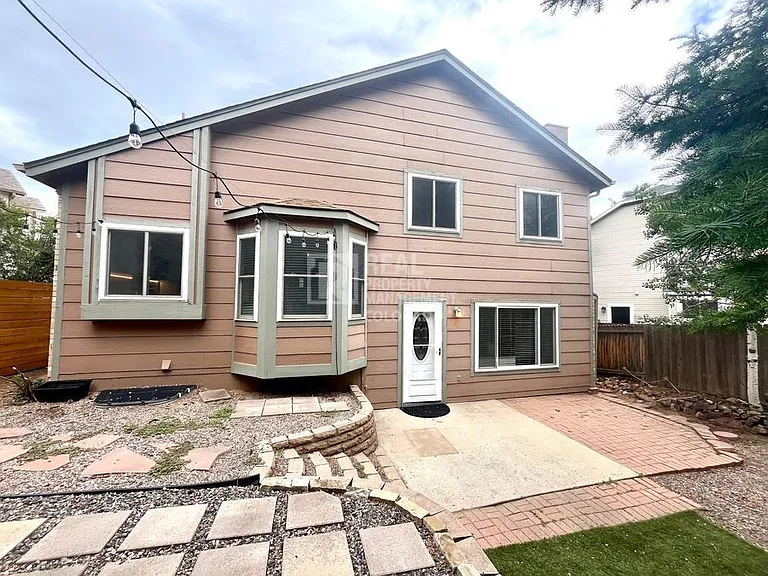 2675 Landsdown Pl — Photo 23