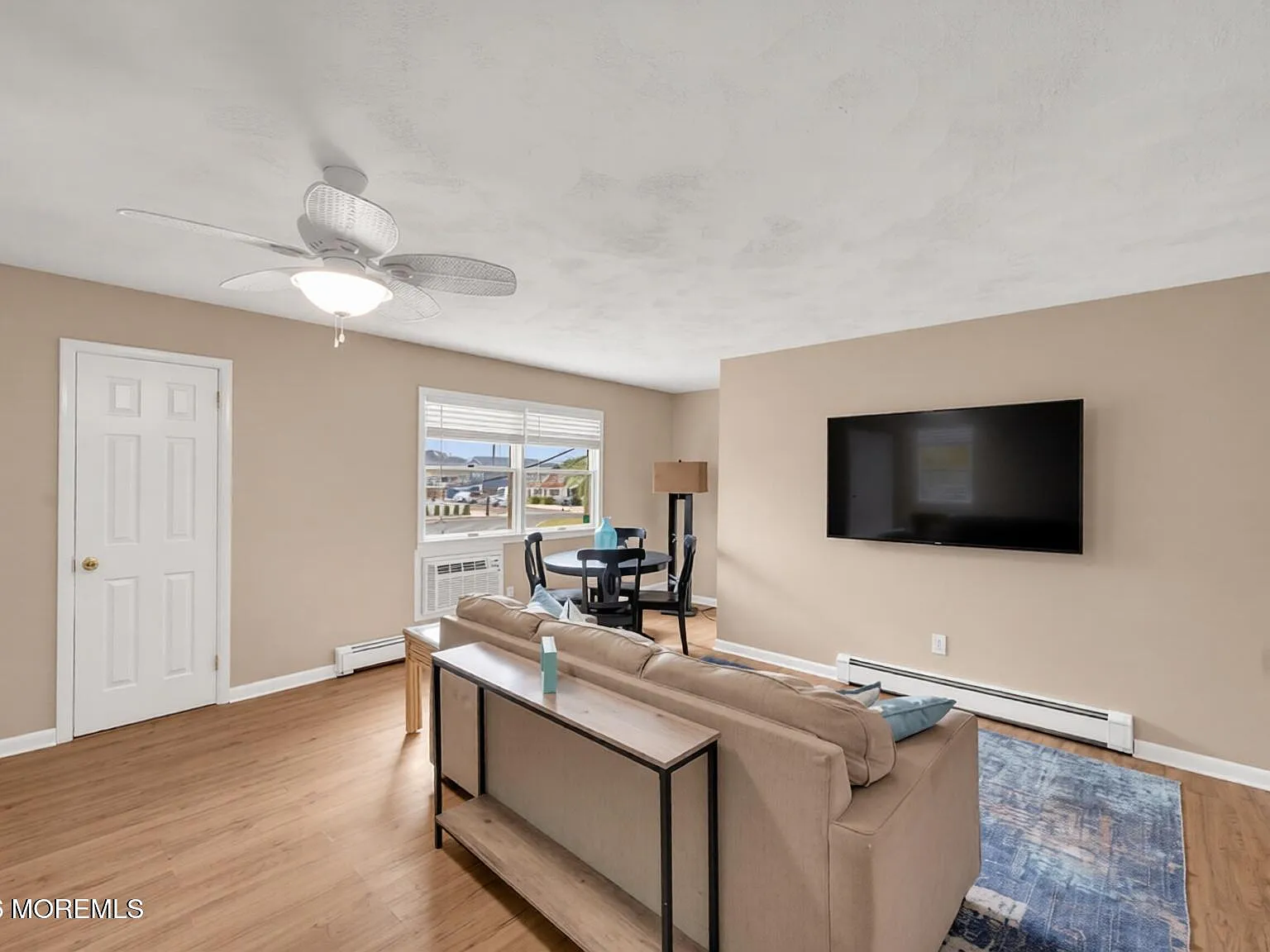 2 bed, 500 sqft, $1,500 — Photo 4
