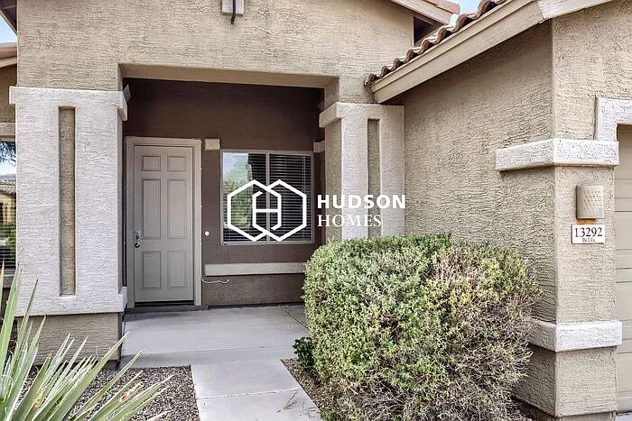 3 bed, 2.0 bath, 1848 sqft, $2,225 — Photo 4