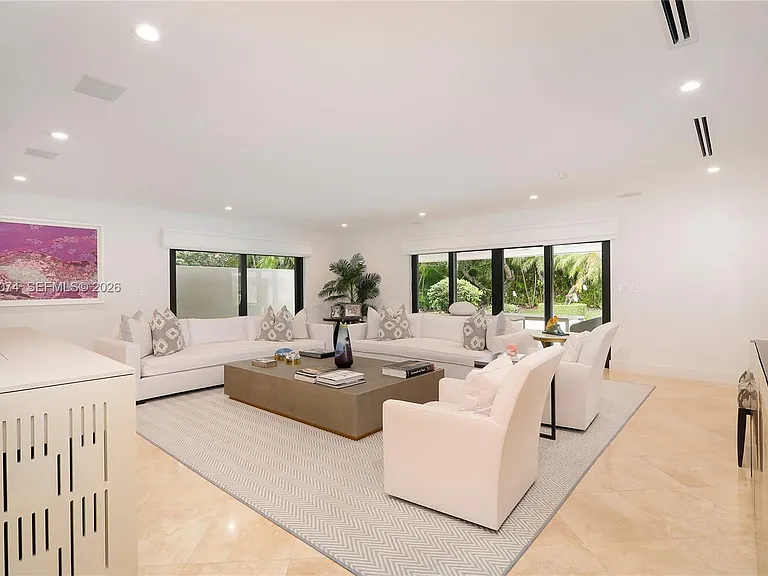 7322 Vistalmar St — Photo 11