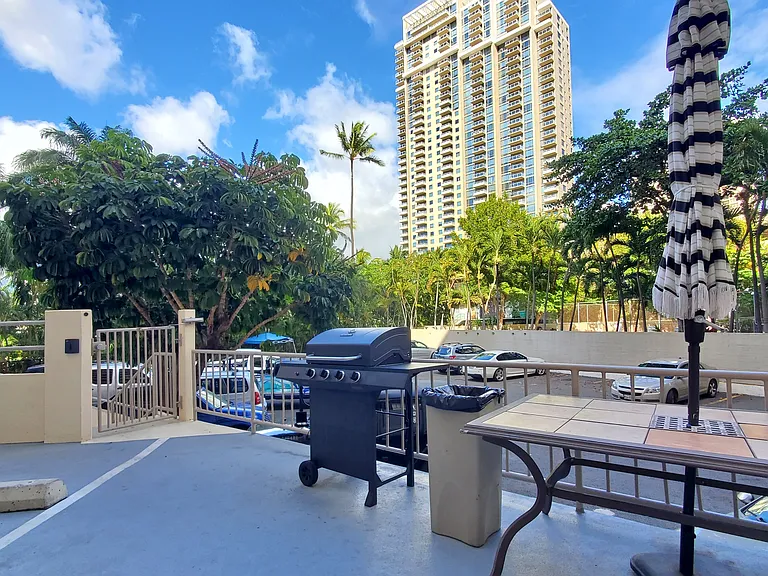 1676 Ala Moana Blvd #110-110-110 — Photo 2
