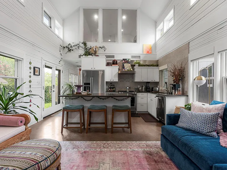 3005 Bryker Dr — Photo 8