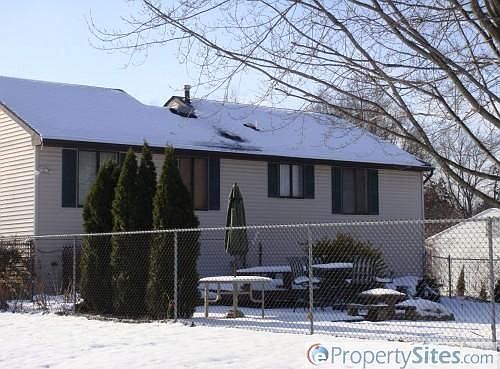 2nd image of 719 Laurelwood Dr SE