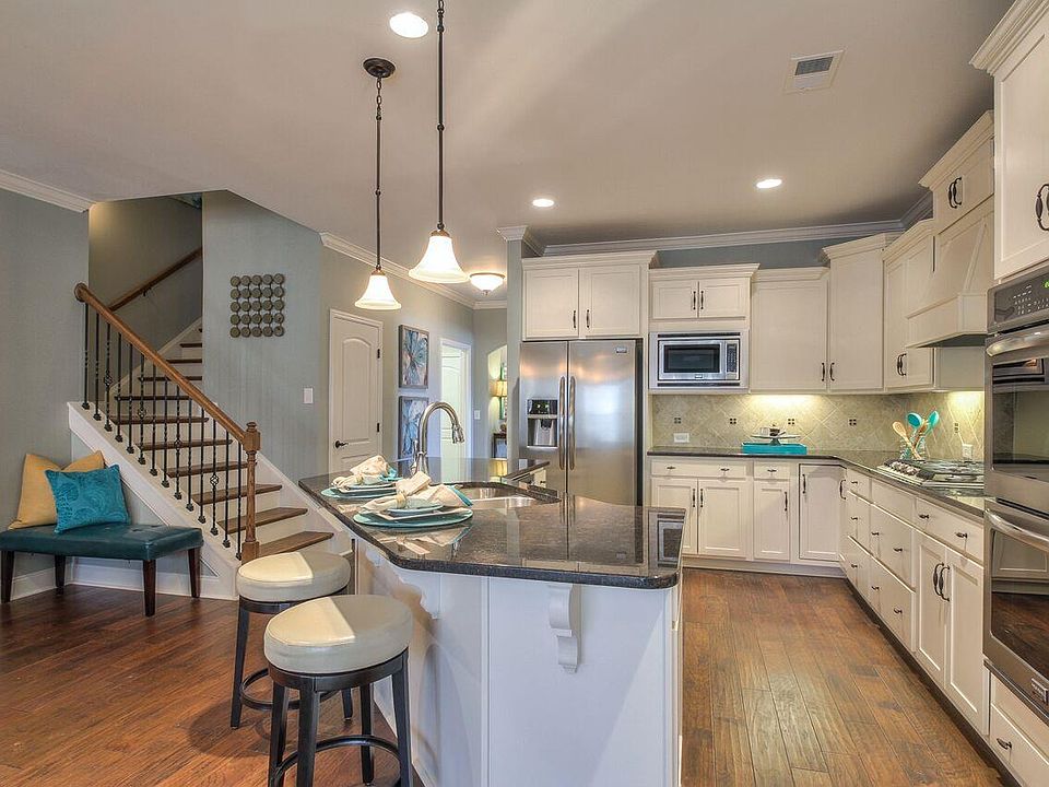 1st image of 2112 Sullivan St Lot 15