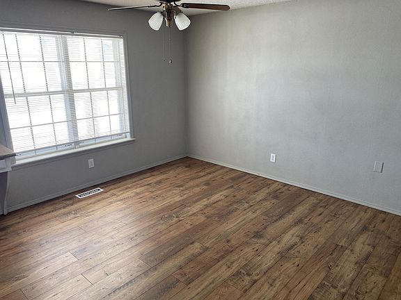 5th image of 9411 S 225th East Ave
